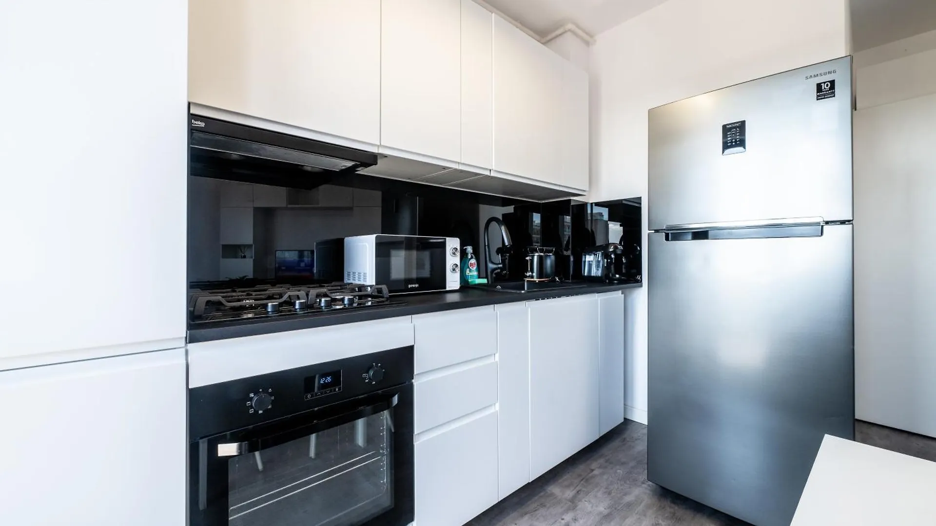 Modern Studio & Apartment - Tineretului Park Bukarest 0*,